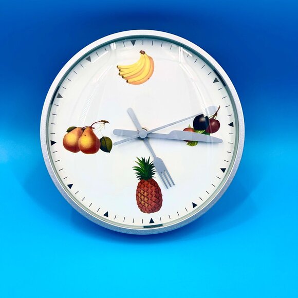 FUN QUIRKY FRUIT THEMED WALL CLOCK W/ KNIFE & FORK HANDS! - Picture 1 of 4